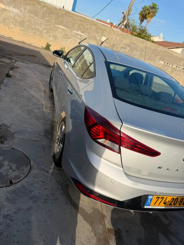 מודעת רכב יונדאי אלנטרה