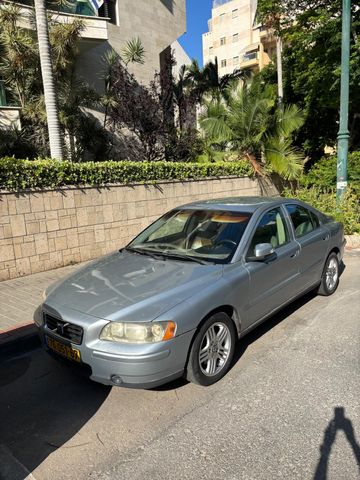 וולוו S60
