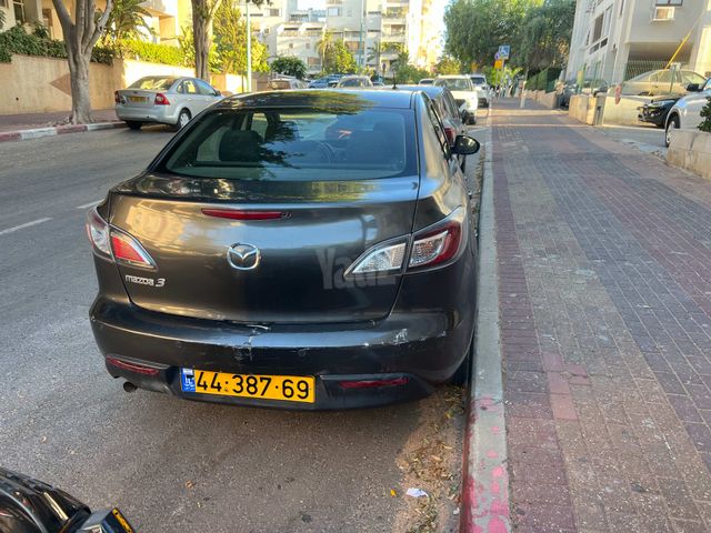 מאזדה 3
