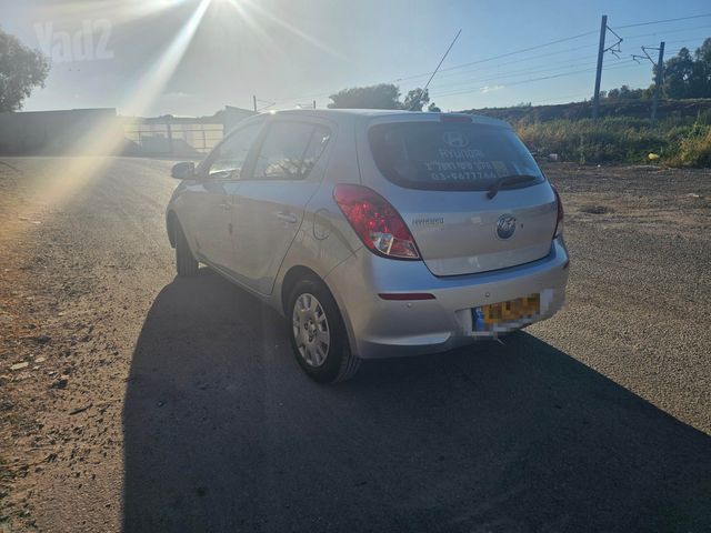 יונדאי i20