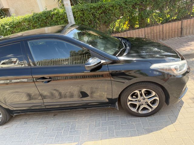 יונדאי i20