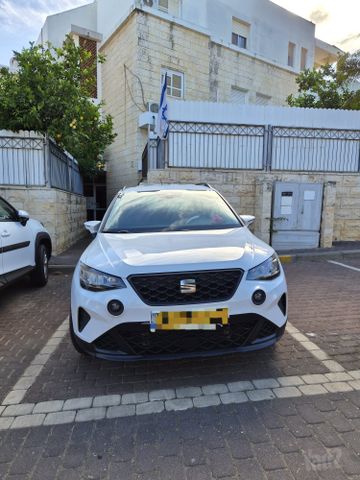 סיאט ארונה