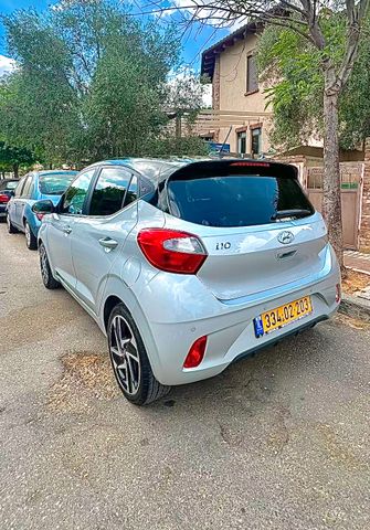יונדאי i10