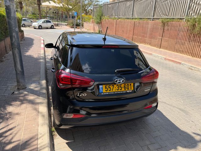 יונדאי i20
