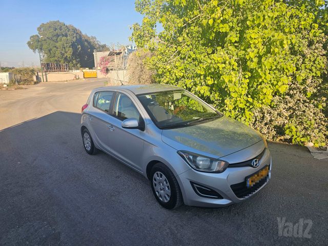 יונדאי i20