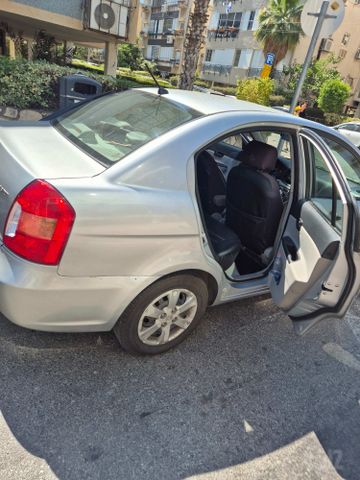 יונדאי אקסנט i25