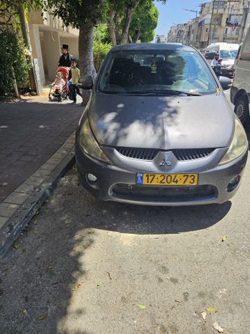 מודעת רכב מיצובישי גרנדיס