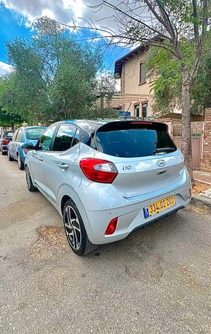 יונדאי i10