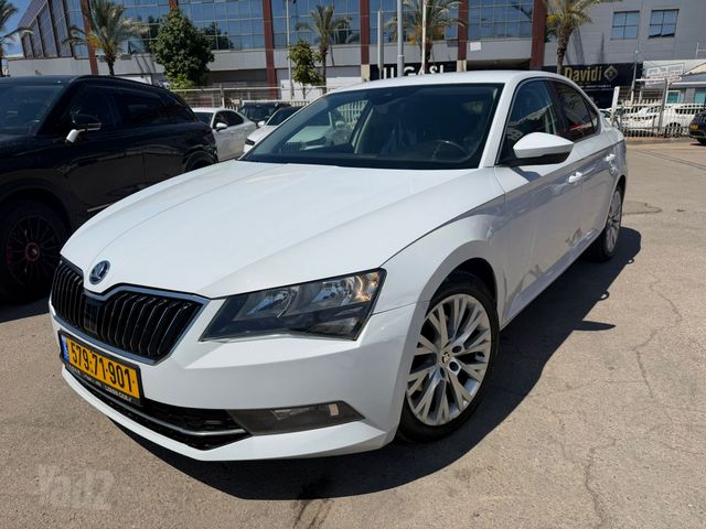 מודעת רכב סקודה סופרב