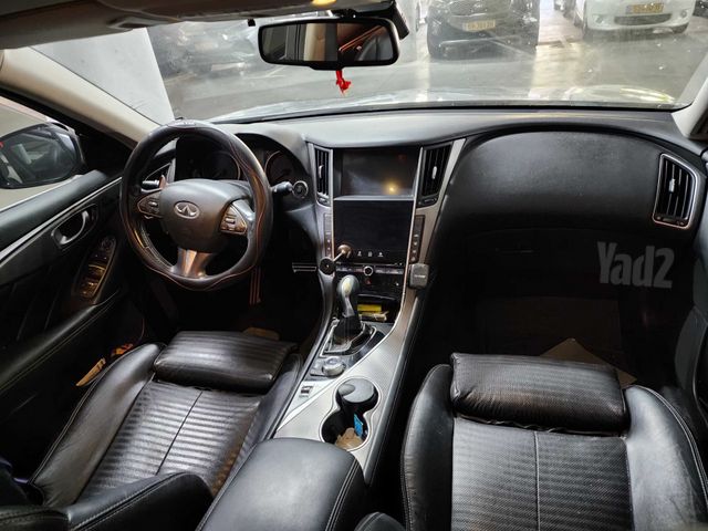 אינפיניטי Q50