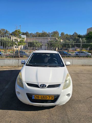 מודעת רכב יונדאי i20