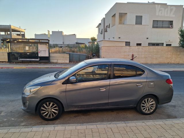 מודעת רכב מיצובישי אטראז'