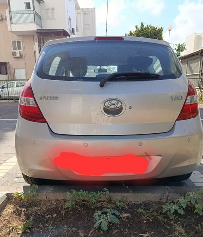 יונדאי i20