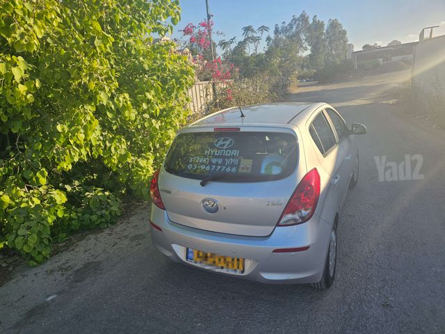 מודעת רכב יונדאי i20