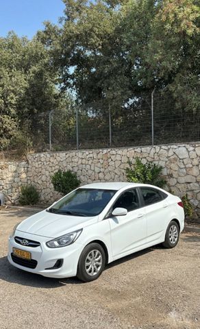 יונדאי אקסנט i25