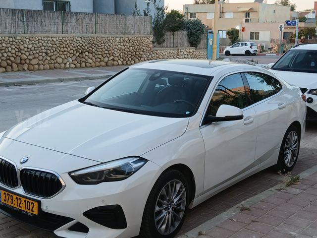 מודעת רכב ב מ וו סדרה 2