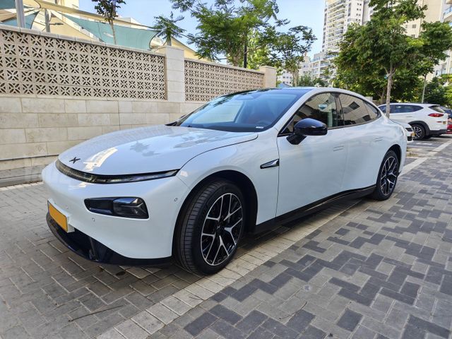 אקספנג P7