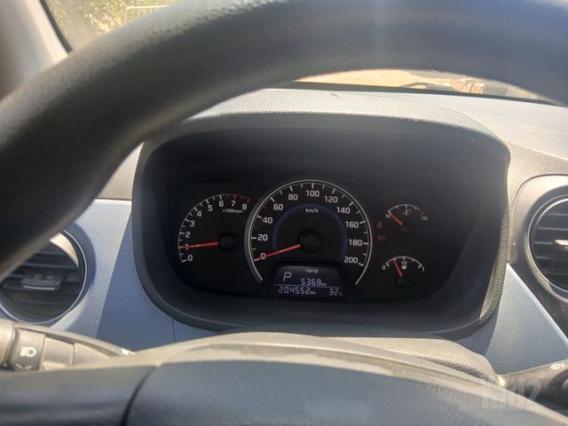 יונדאי i10