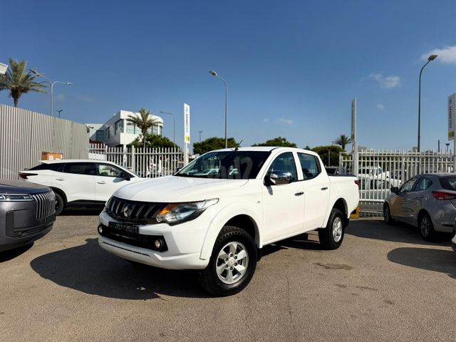 מודעת רכב מיצובישי טרייטון / L200