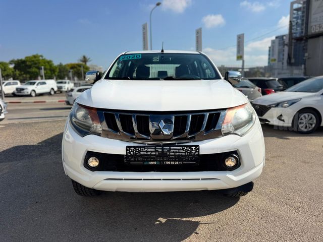 מיצובישי טרייטון / L200