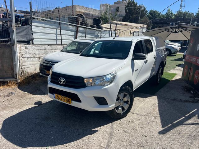 מודעת רכב טויוטה היילקס
