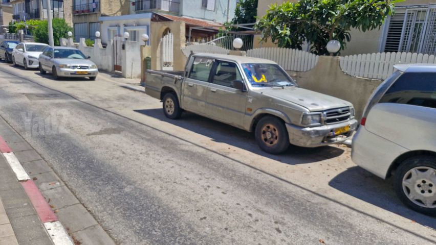 מודעת רכב מאזדה B-series