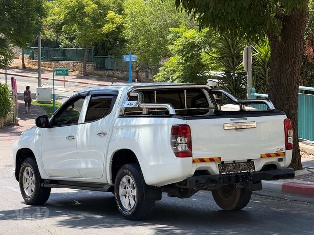 מיצובישי טרייטון / L200