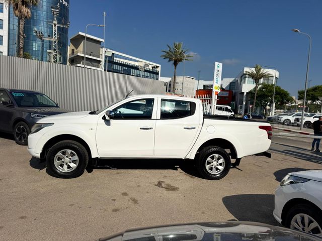 מיצובישי טרייטון / L200