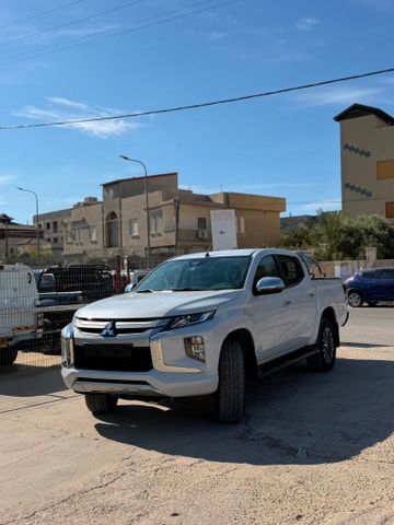 מיצובישי טרייטון / L200