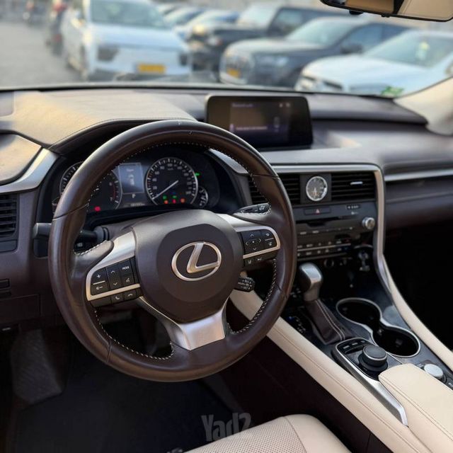 לקסוס RX