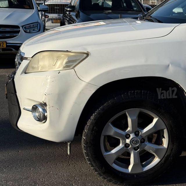 טויוטה RAV4