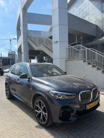 ב מ וו X5
