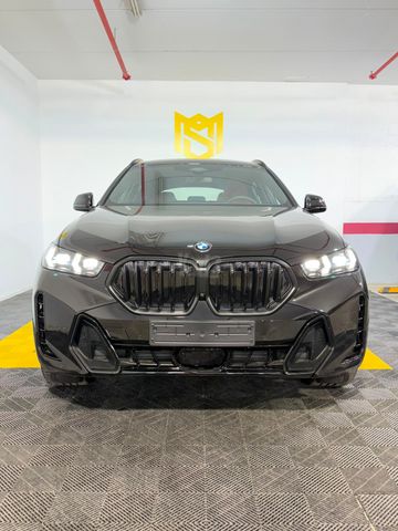 ב מ וו X6