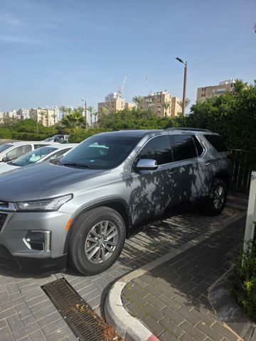 שברולט טראוורס