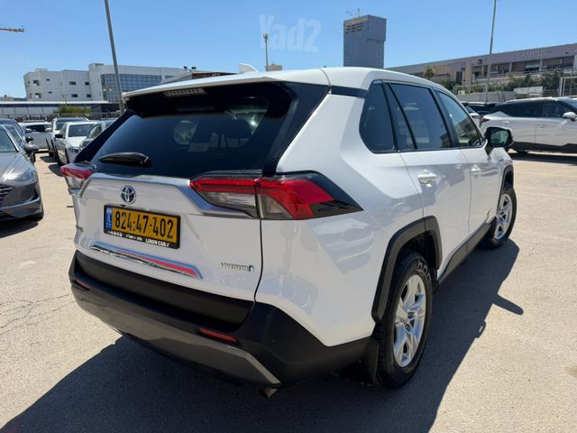 מודעת רכב טויוטה RAV4 2