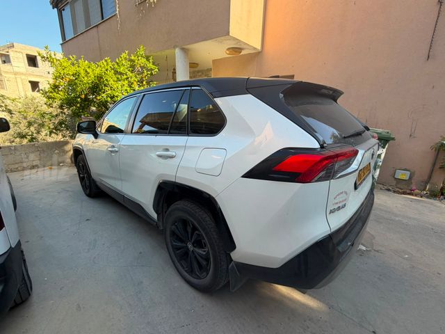 מודעת רכב טויוטה RAV4