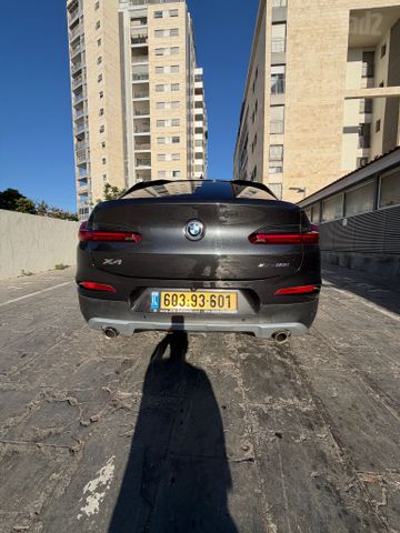ב מ וו X4