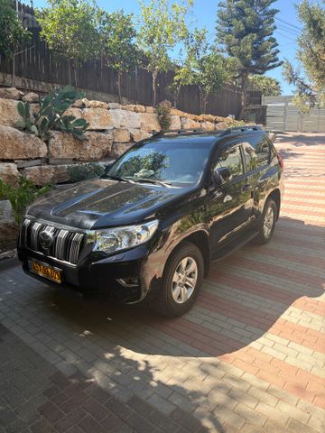 טויוטה לנד קרוזר