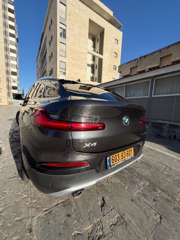 ב מ וו X4