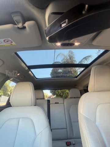 וולוו XC40