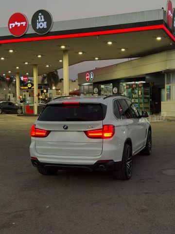 ב מ וו X5