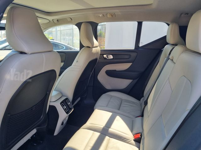 וולוו XC40