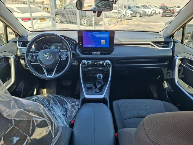 טויוטה RAV4