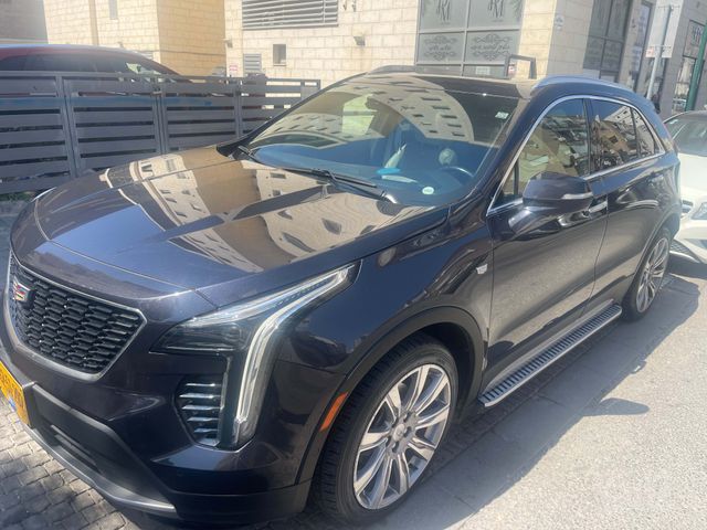 קאדילק XT4