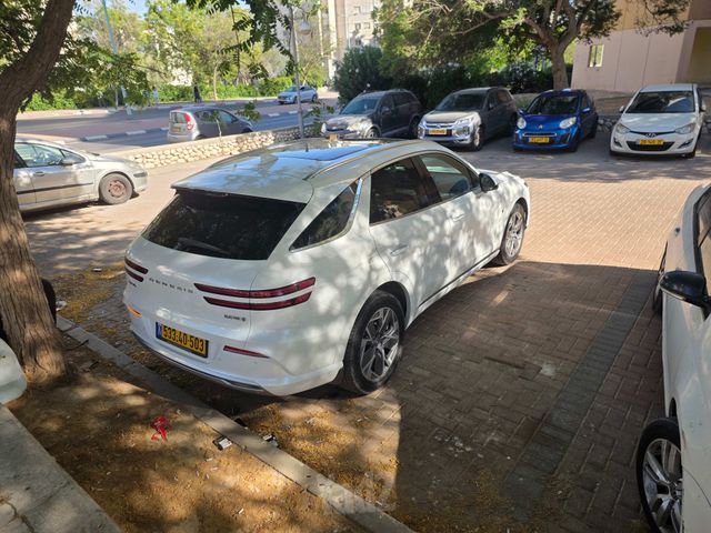 ג'נסיס GV70