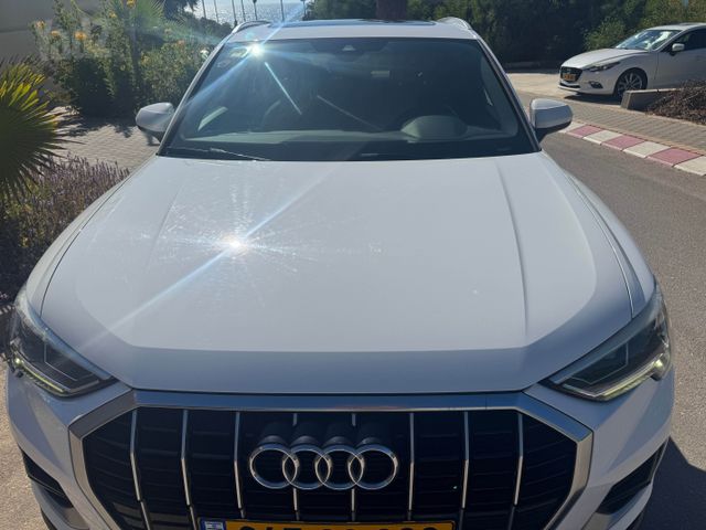 אאודי Q3