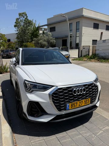 אאודי Q3