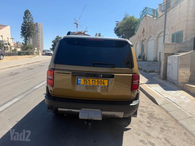 טויוטה לנד קרוזר