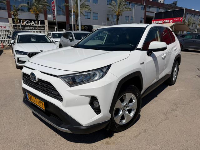 טויוטה RAV4