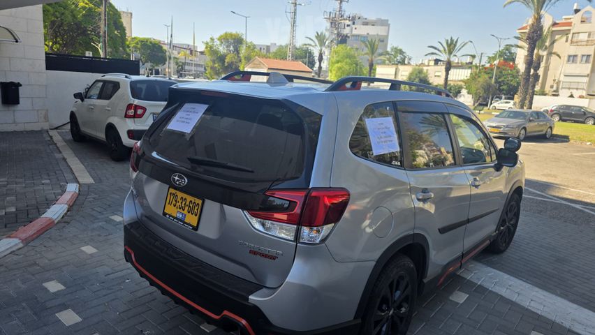 סובארו פורסטר